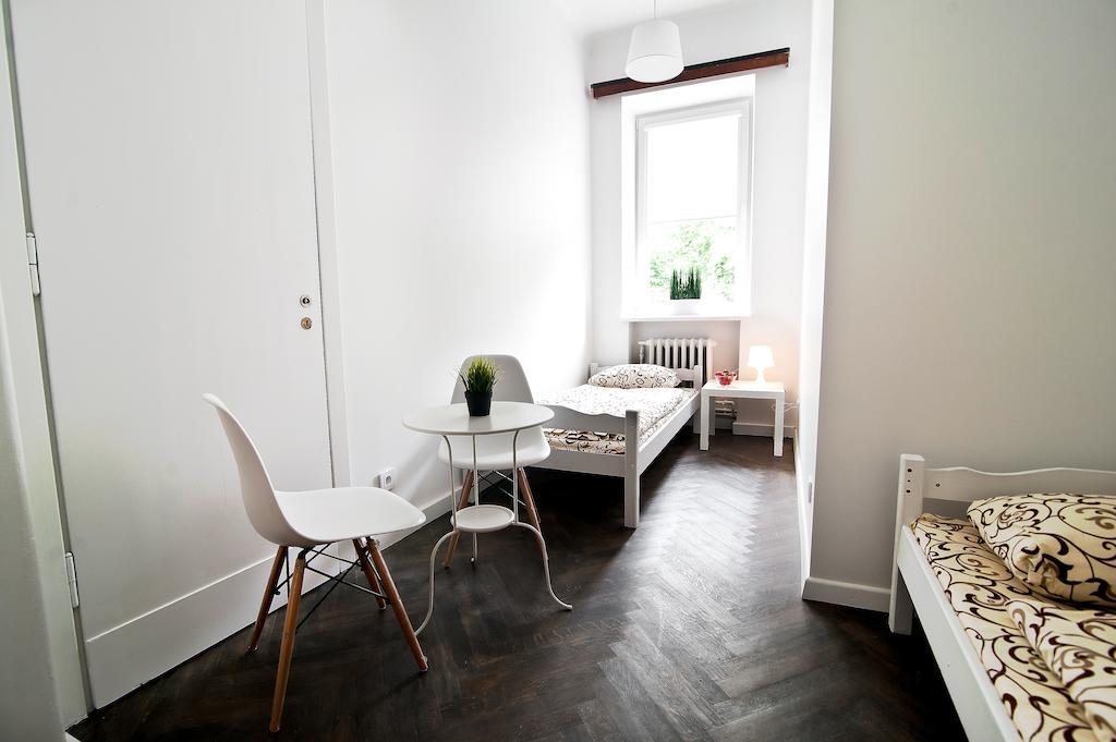 Extra Hostel "Easy Kaunas" Luaran gambar